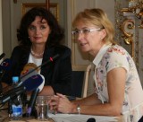 Ministryně školství Miroslava Kopicová a její náměstkyně Eva Bartoňová na tiskové konferenci MŠMT k zahájení školního roku 2009/2010 